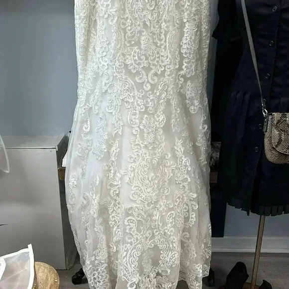 MORI LEE KRISTA Style: 8205 SIZE 12 in ivory - Picture 6 of 8